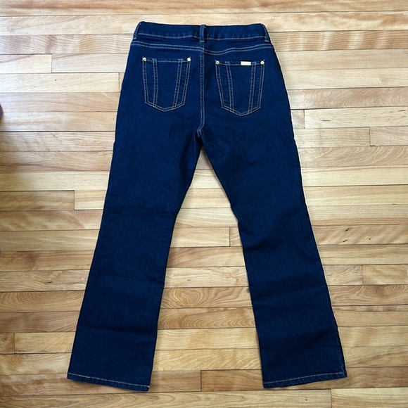 Jennifer Lopez Women’s Jeans Bootcut size 8s - Picture 9 of 11